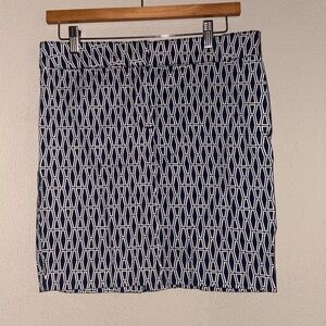 Ellen Tracy Mini Pencil Skirt Grometric Navy/White Size 4 Stretch, Slit on back